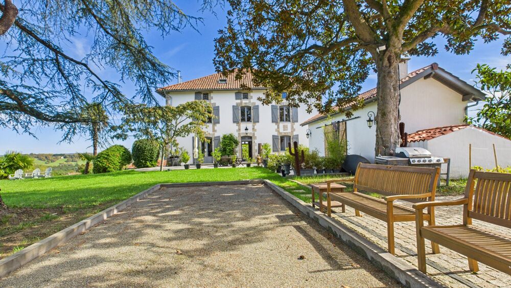 � vendre  Villa Guiche (64520)