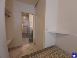  Appartement à louer 1 pièce 31 m²
