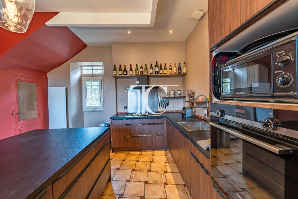 � vendre  Villa Vinezac (07110)