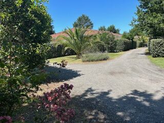  Maison � vendre 15 + pi�ces 210 m�