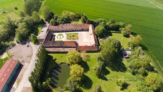  Villa � vendre 15 + pi�ces 3900 m�