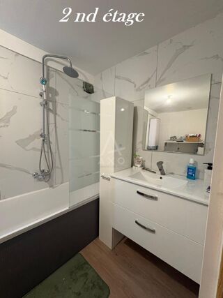  Immeuble � vendre 4 pi�ces 174 m�