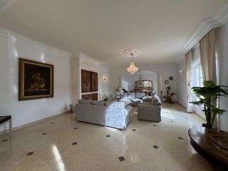  Maison  vendre 11 pices 420 m