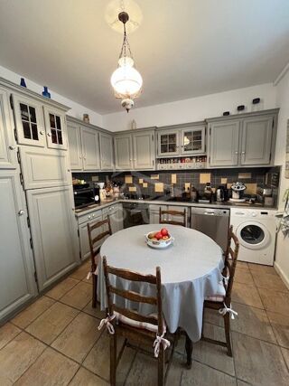  Maison  vendre 8 pices 181 m