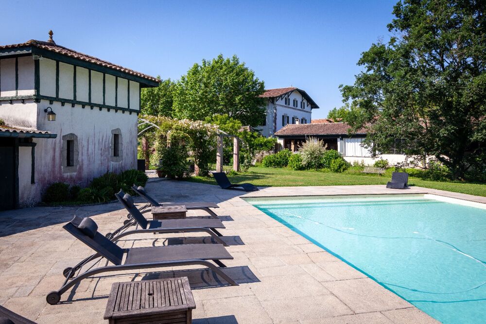 � vendre  Villa Bayonne (64100)