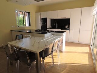  Maison � vendre 5 pi�ces 130 m�