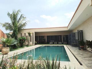  Maison � vendre 5 pi�ces 180 m� Nguerigne