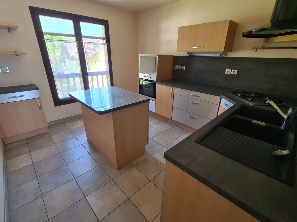 Appartement 4 pièces 99 m² · à Gilly sur Isere · 99 m² · 249 600 €
