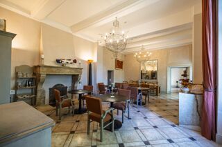  Maison à vendre 15 + pièces 620 m²