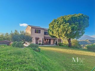  Villa à vendre 8 pièces 180 m²