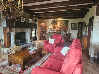  Villa  vendre 6 pices 292 m