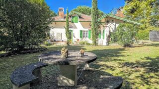  Villa � vendre 15 + pi�ces 500 m�