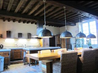  Villa  vendre 13 pices 550 m