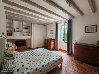  Maison � vendre 4 pi�ces 220 m�