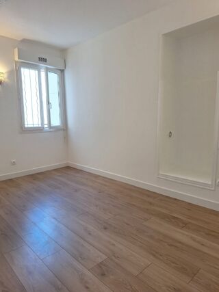  Appartement à louer 1 pièce 29 m²