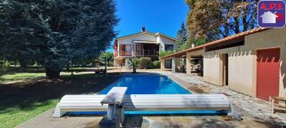  Maison  vendre 8 pices 244 m