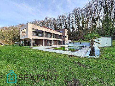   Villa Maison - 7 pi�ce(s) - 219 m�