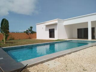  Maison � vendre 4 pi�ces 180 m� Nguerigne