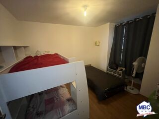  Appartement à louer 4 pièces 74 m²