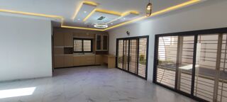  Maison � vendre 6 pi�ces 500 m� Ngerigne