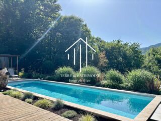  Maison  vendre 7 pices 240 m