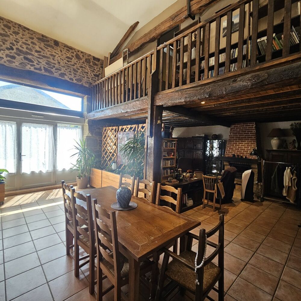 Maison 8 pièces 175 m² · à Sainte Marie de Vaux · 175 m² · 273 000 €
