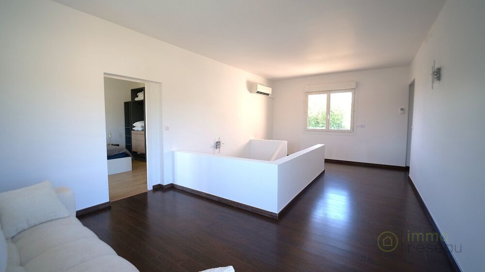 à vendre  Villa Valergues (34130)