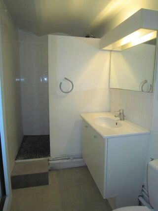  Appartement à louer 1 pièce 35 m²