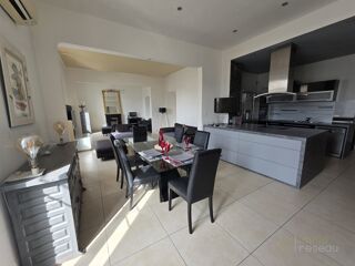  Appartement à vendre 5 pièces 155 m²