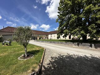  Maison à vendre 9 pièces 235 m²