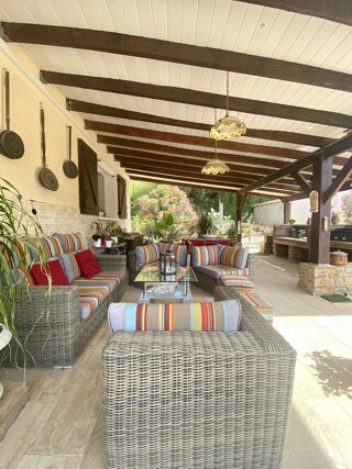  Villa � vendre 8 pi�ces 210 m�