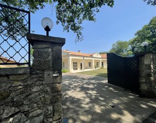  Maison � vendre 8 pi�ces 247 m�