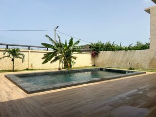  Villa � vendre 5 pi�ces 180 m� Somone