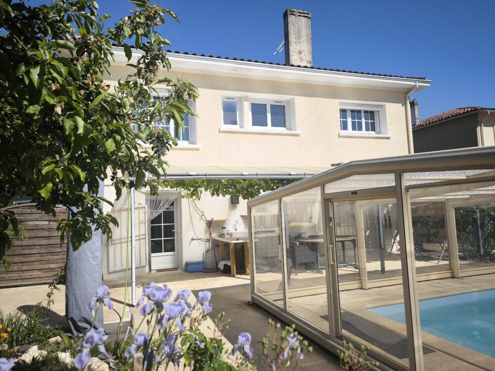 Maison 8 pièces 174 m² · à Bergerac · 174 m² · 243 000 €