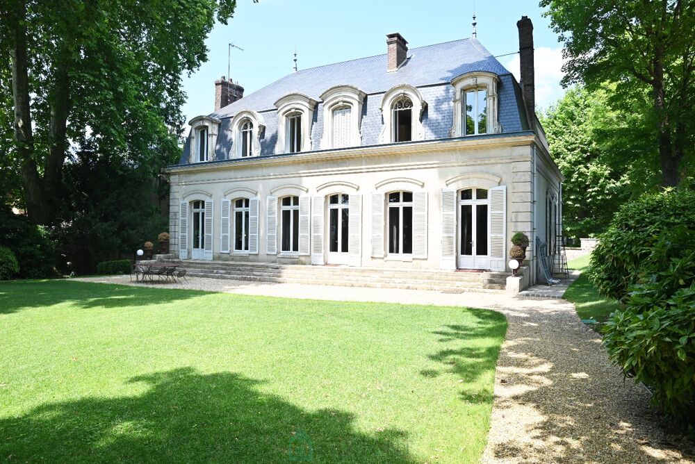 à vendre  Villa Sens (89100)