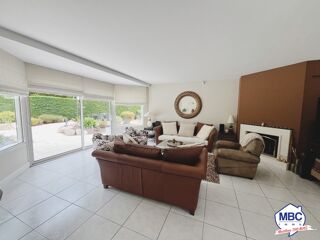  Maison à vendre 9 pièces 242 m²
