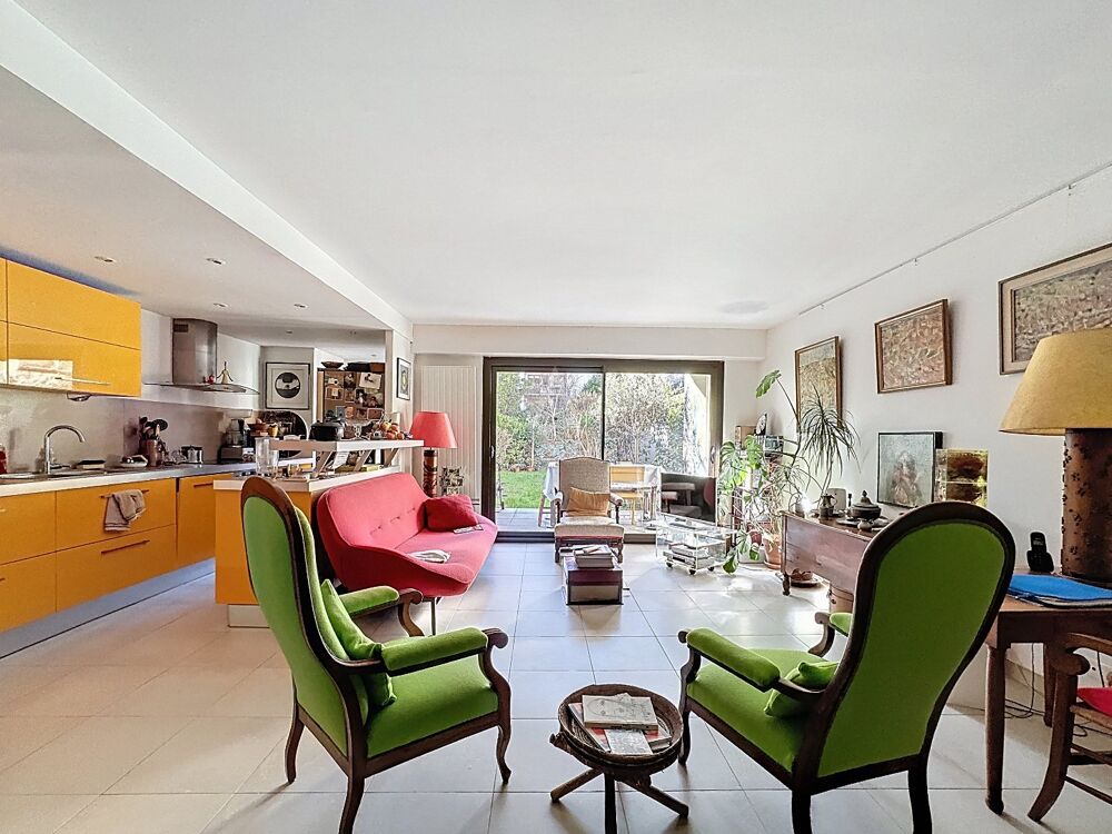 Appartement 3 pièces 78 m² · à Paris 18 · 78 m² · 930 000 €