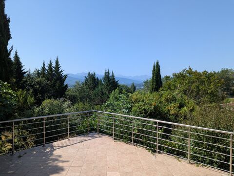   Maison Villa - 5 pi�ce(s) - 125 m�