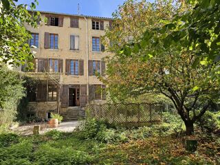  Villa � vendre 15 + pi�ces 562 m�