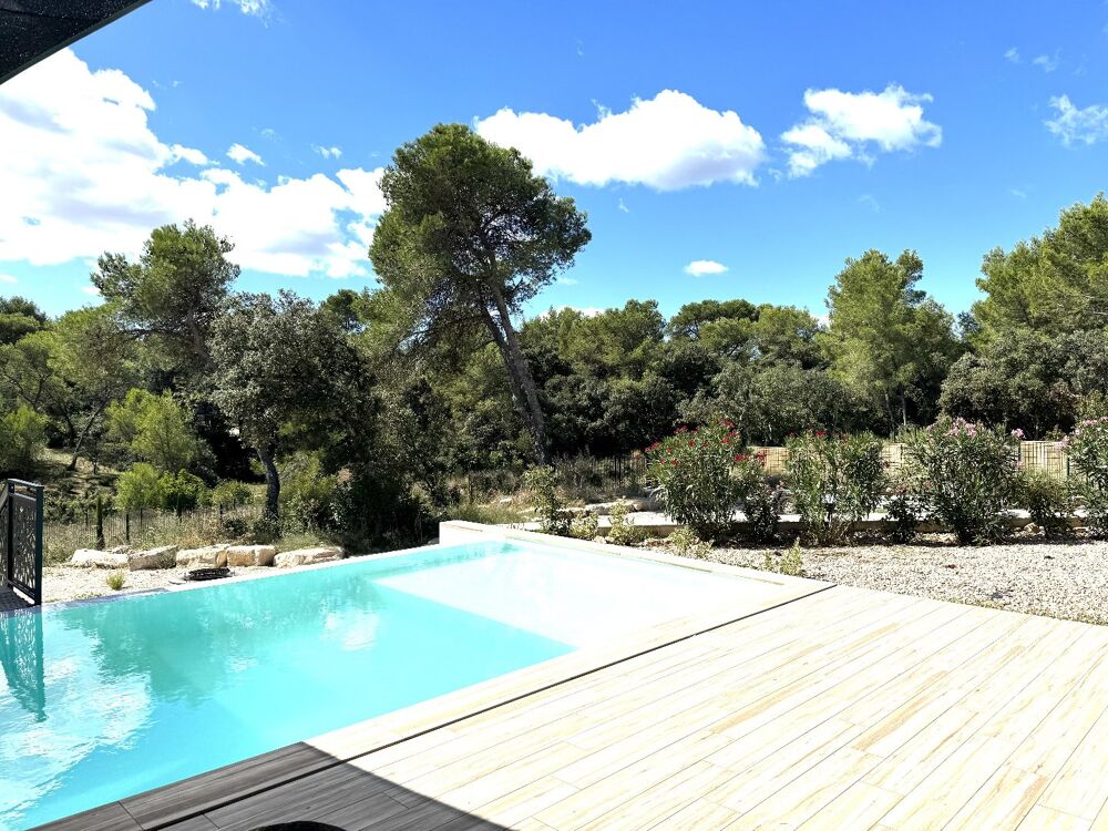 � vendre  Villa Nimes (30900)