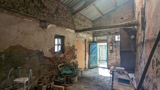  Immeuble à vendre 4 pièces 561 m²