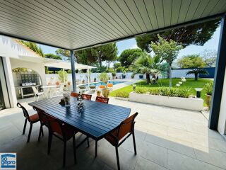  Maison � vendre 5 pi�ces 215 m�