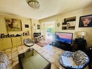  Appartement � vendre 3 pi�ces 77 m� Antibes