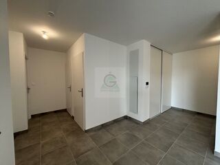  Appartement à louer 3 pièces 64 m²