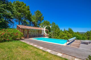  Villa � vendre 8 pi�ces 301 m�