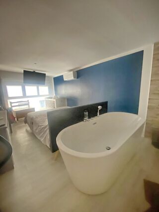  Appartement � vendre 4 pi�ces 155 m�