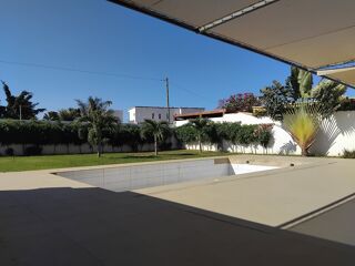  Maison � vendre 4 pi�ces 200 m� Ngaparou