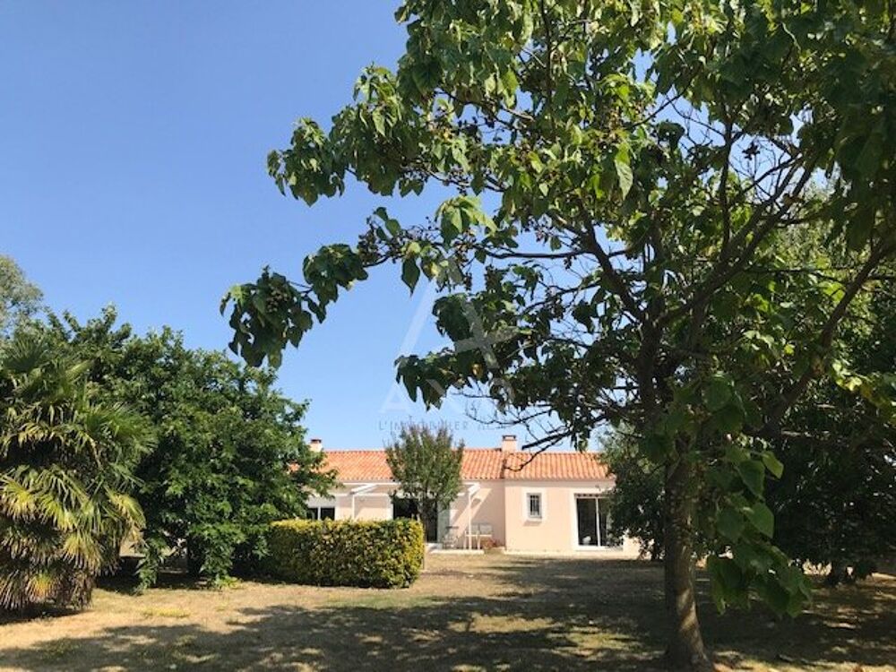 Maison 4 pièces 139 m² · à Saint Vincent sur Jard · 139 m² · 496 800 €