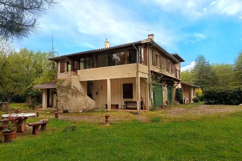   Maison et terrain Villa - 10 pice(s) - 249 m