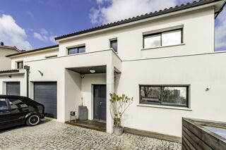  Maison à vendre 6 pièces 161 m²